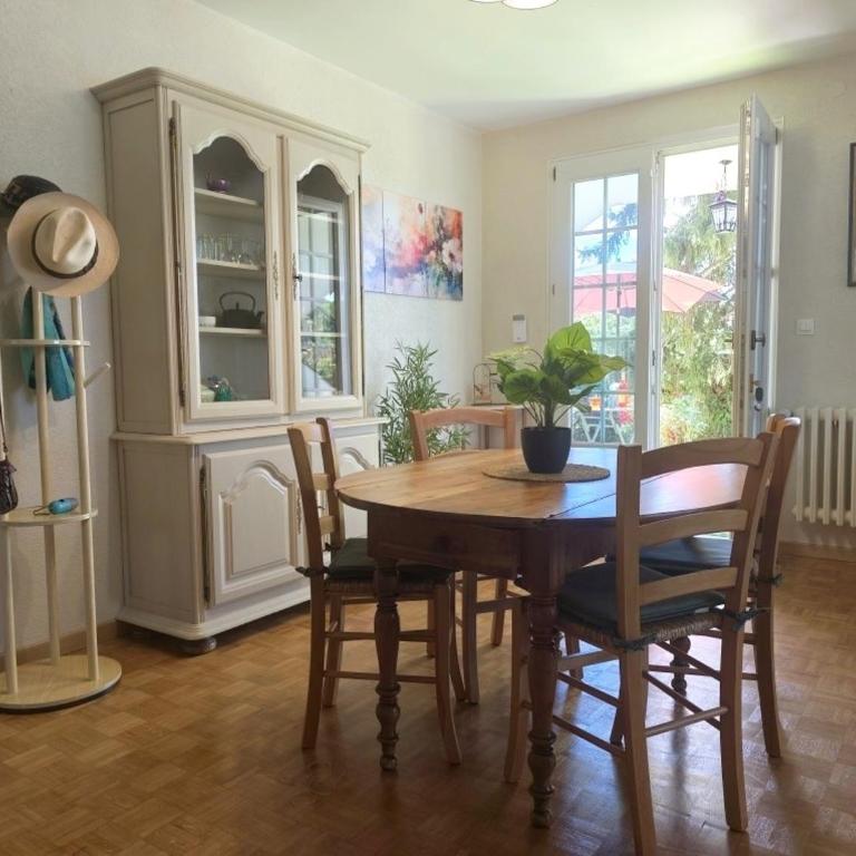 Appartement, rez de jardin avec piscine - Appartement 1 Chambre - 23