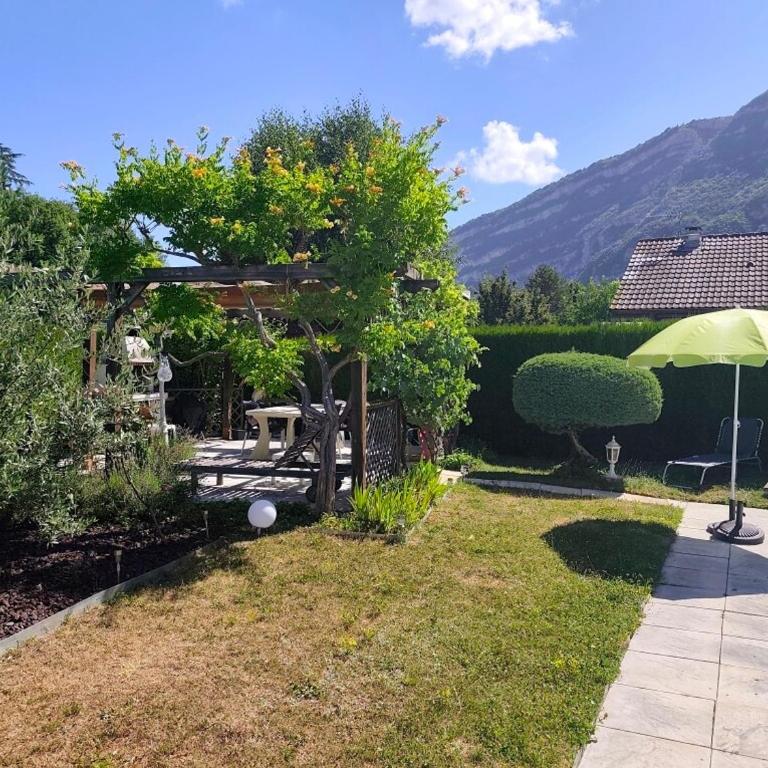 Appartement, rez de jardin avec piscine - Appartement 1 Chambre - 30
