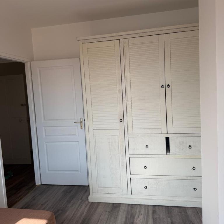 3 chambres climatisation grande capacité gare centre plages accessibles - Appartement - 16