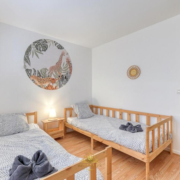 Serrissiens Cordeliers, 5-room house, 15 min from Disney - Four-Bedroom House - 12