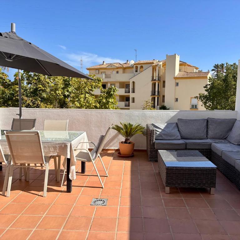 Villa Maravilla - One-Bedroom Deluxe Apartment - 33