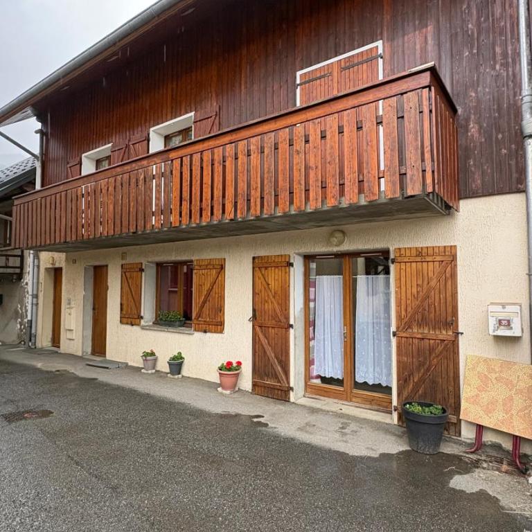 Logement entier 6 couchages Wifi - Two-Bedroom Apartment with Mountain View - 1