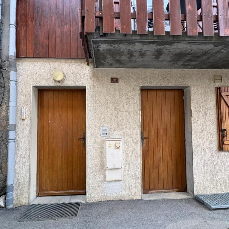 Logement entier 6 couchages Wifi - Two-Bedroom Apartment with Mountain View - 2