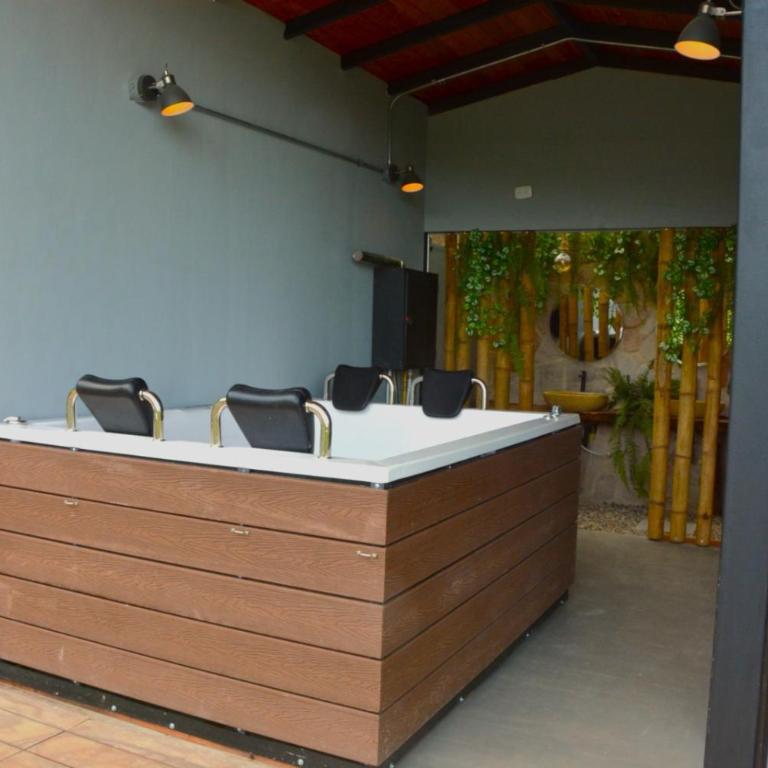 Glampling Dos Quebradas - Two-Bedroom Chalet - 1