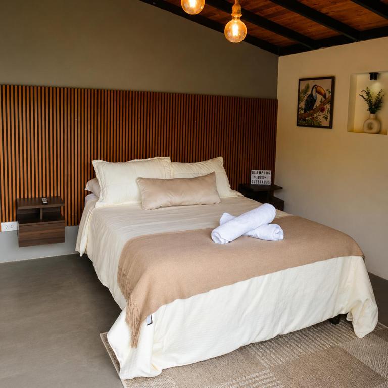 Glampling Dos Quebradas - Two-Bedroom Chalet - 9