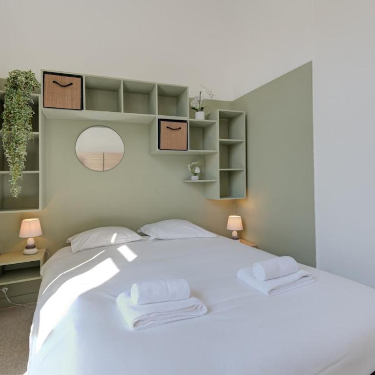 Frenchy - Quartier Historique - Wifi - Climatisé - Appartement 2 Chambres avec Vue - 4