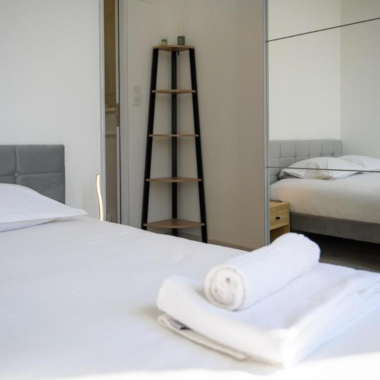 Frenchy - Quartier Historique - Wifi - Climatisé - Appartement 2 Chambres avec Vue - 13