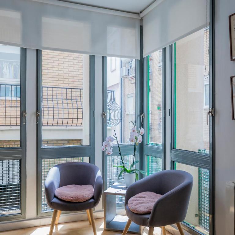 City Center Apartment With Shaded Terrace - Apartment mit Terrasse - 6