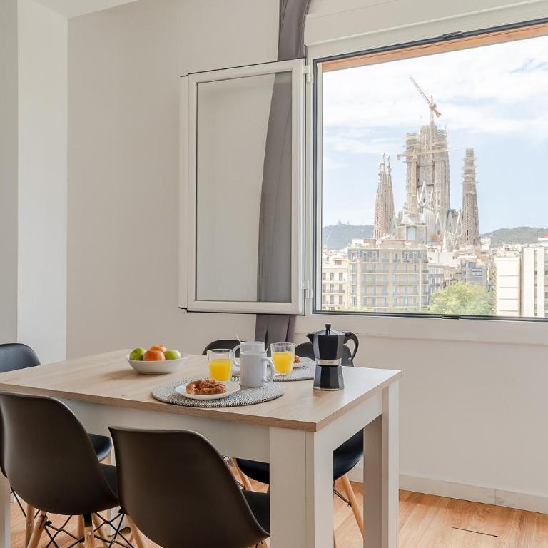 AB Sagrada Familia Views - Apartamento Deluxe de 3 dormitorios - 1