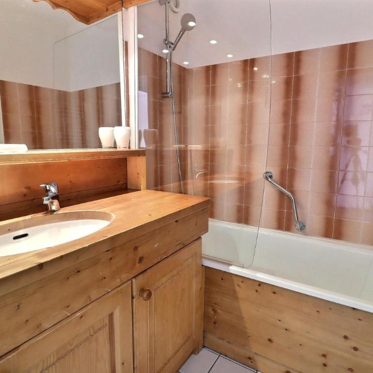 Résidence Plein Soleil - APPARTEMENT ENSOLEILLÉ, TV DANS LE SALON ET LA CHAMBRE MAE-7612 - Appartement - 5
