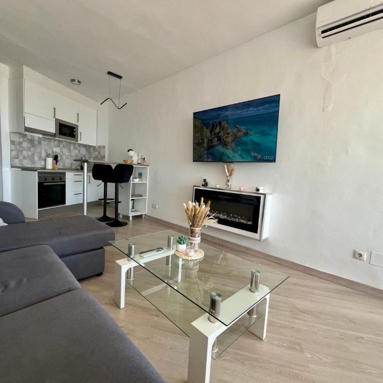 Increíbles Vistas al Mar, Tren directo Aeropuerto y Playa a Pie Colina 800m - Apartment mit 1 Schlafzimmer - 25