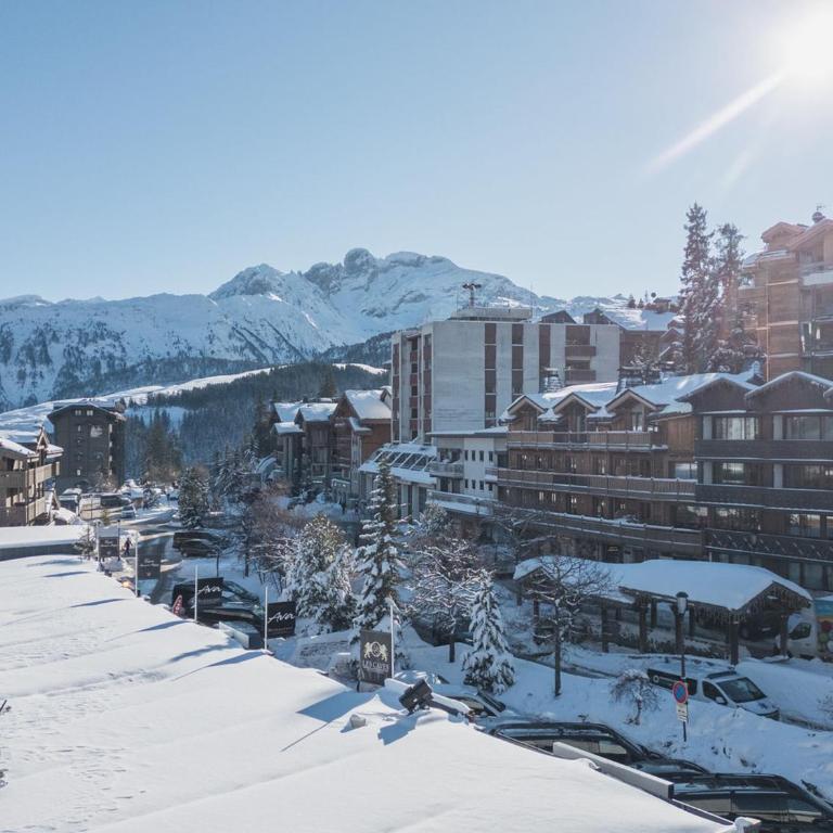 Appartement de luxe avec 2 suites, 6 couchages, piscine intérieure, à Courchevel 1850 - Two-Bedroom Apartment - 22