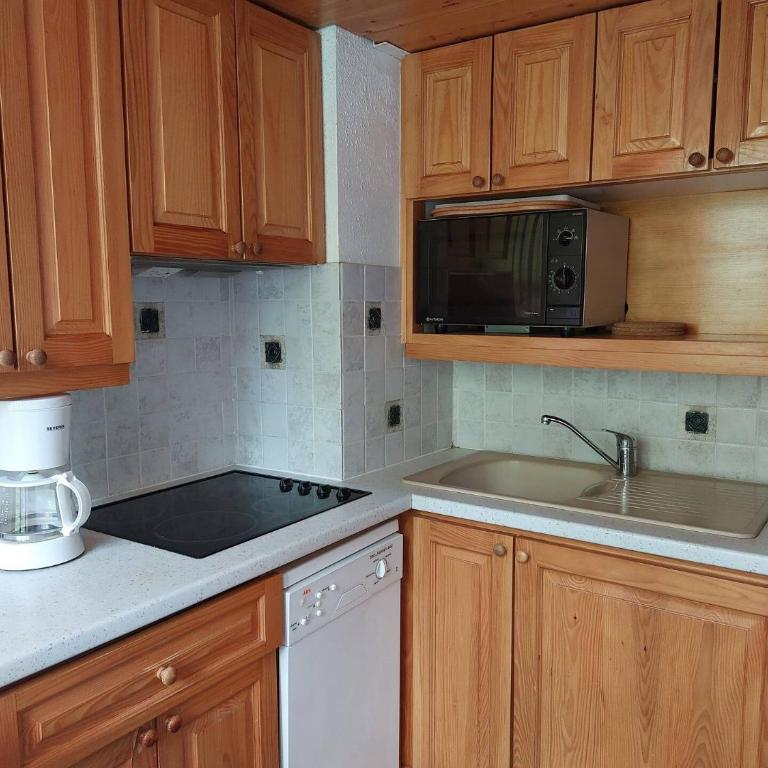 Résidence Mirantin 2 - Duplex pour 4 personnes proche des pistes et des commerces - Résidence calme dans le village de Charmettogerà Arc 1800 MAE-1980 - Monolocale - 6