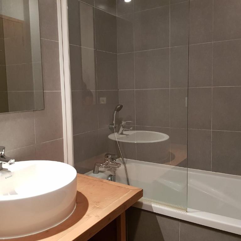 Résidence Roc Belleface C - Appartement 3 pièces 8 personnes à Arc 1600 à côté des pistes et des commerces, avec accès gratuit à la piscine et au sauna de MAE-1998 - Appartamento - 3