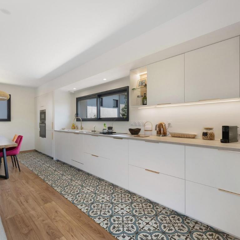 Les chambres Laross - Chambre Triple - Vue sur Jardin - 14