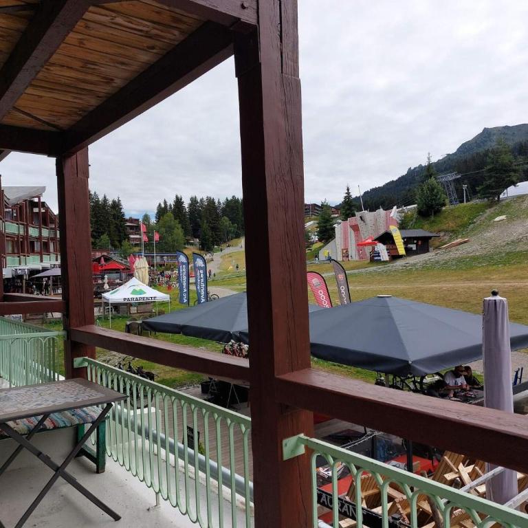 Résidence Tournavelles - Bel appartement 2 pièces 5 personnes au pied des pistes et des commerces, proche de l'ESF et de la garderie dans le village des MAE-2068 - Appartement - 4
