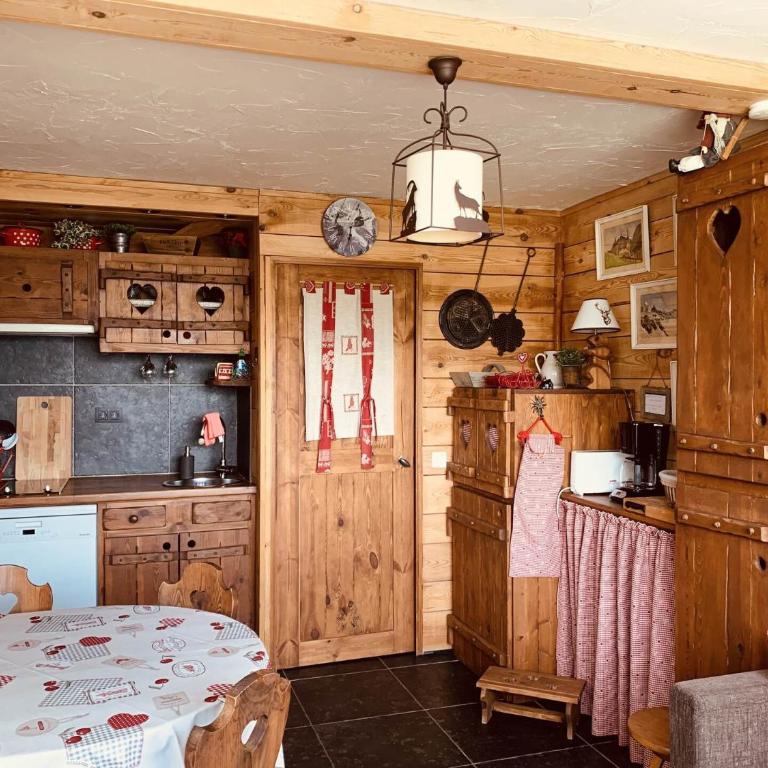 Résidence Les Charmettes - Chaleureux studio pour 3 personnes à Arc 1600, avec vue sur le Mont Blanc et proche des pistes et des commerces MAE-2151 - Studio - 3