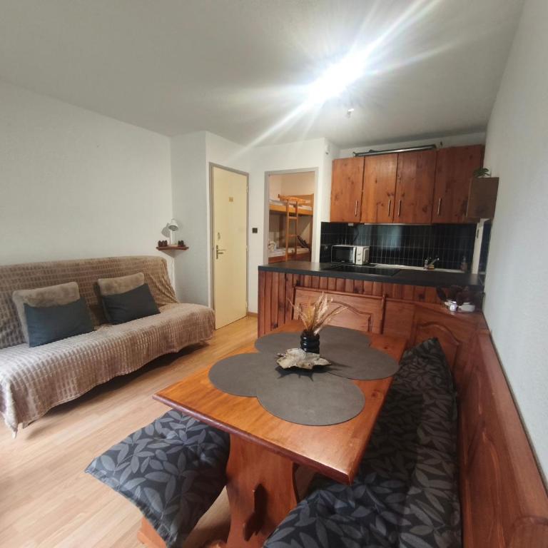 STUDIO Meublé Résidence L'oustal 1650 - Apartamento Estudio con balcón - 3