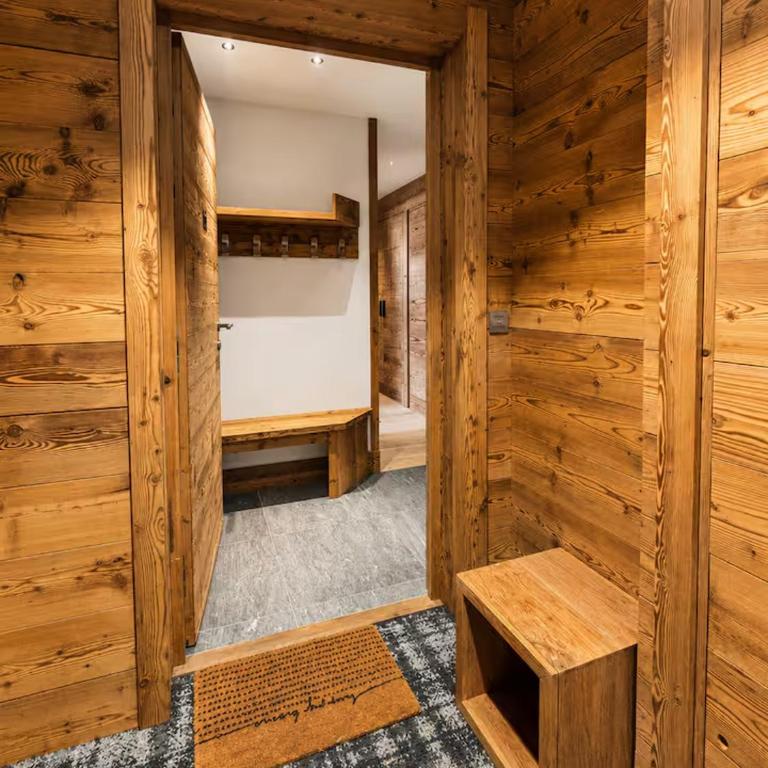 Stunning Alpine Penthouse - Meribel Mottaret - Villa - 3