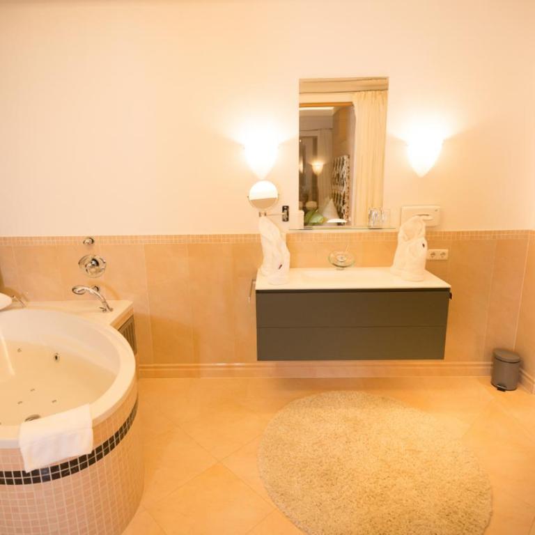 MY ALPENWELT Resort 4 Sterne Superior - Suite mit 3 Schlafzimmern - 6