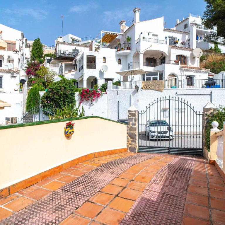 Las Flores de Burriana 5 by Casasol - Family House with Pool - Casa Unifamiliar de 3 dormitorios - 46