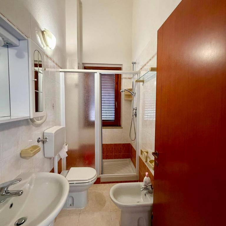 R & A's House - Casa con 2 Camere da Letto - 8