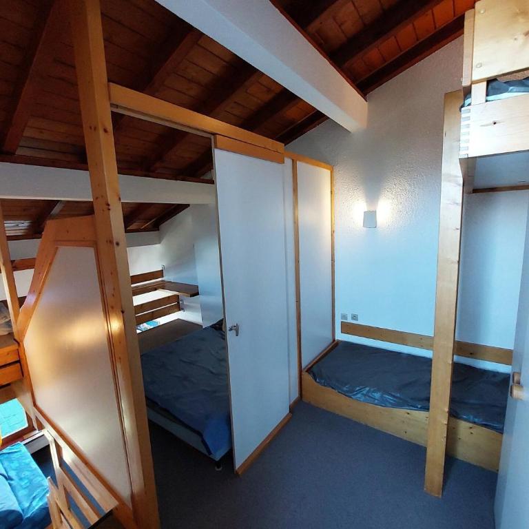 Résidence Archeboc - Agréable Duplex 6 personnes, situé au dernier étage, avec très jolie vue sur la vallée, les montagnes et le Mont-Blanc. MAE-6554 - Appartement - 11