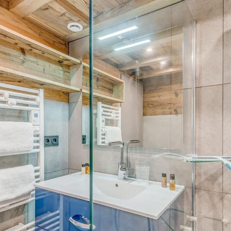 Résidence Le Centre - 3 Pièces pour 6 Personnes MAE-0544 - Appartement - 13