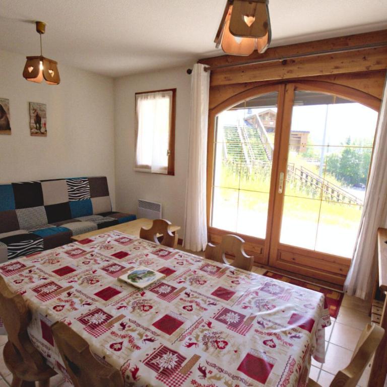 Résidence Le Schuss 1 - Appartement au pied des pistes avec terrasse vue Mont-Charvin MAE-3434 - Appartement - 6