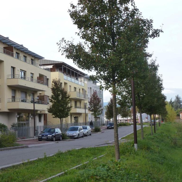 Residence Les Aiguieres - Idéalement situé sur les Bord du lac, agréable 3 pièces ! MAE-6384 - Appartement - 6