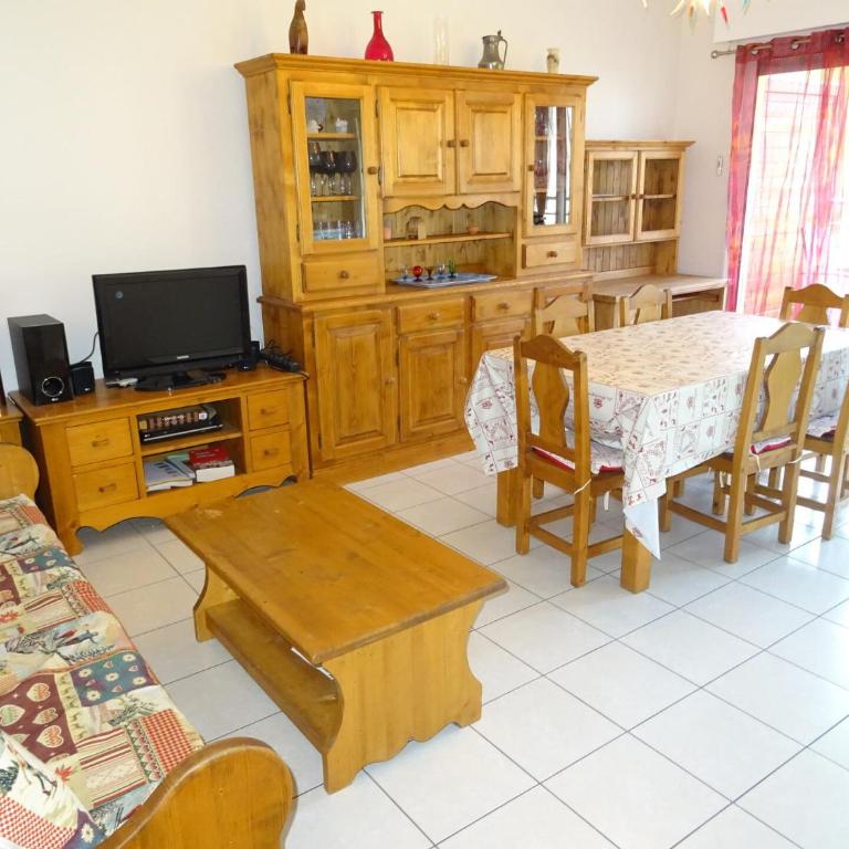 Residence Les Aiguieres - Idéalement situé sur les Bord du lac, agréable 3 pièces ! MAE-6384 - Appartement - 9