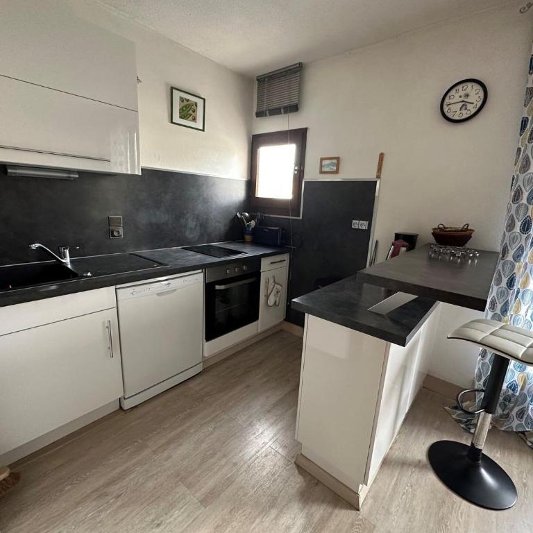 Résidence La Baie De Memard - Idéalement situé sur les Bords du Lac d'Aix les Bains ! MAE-6494 - Appartement - 7