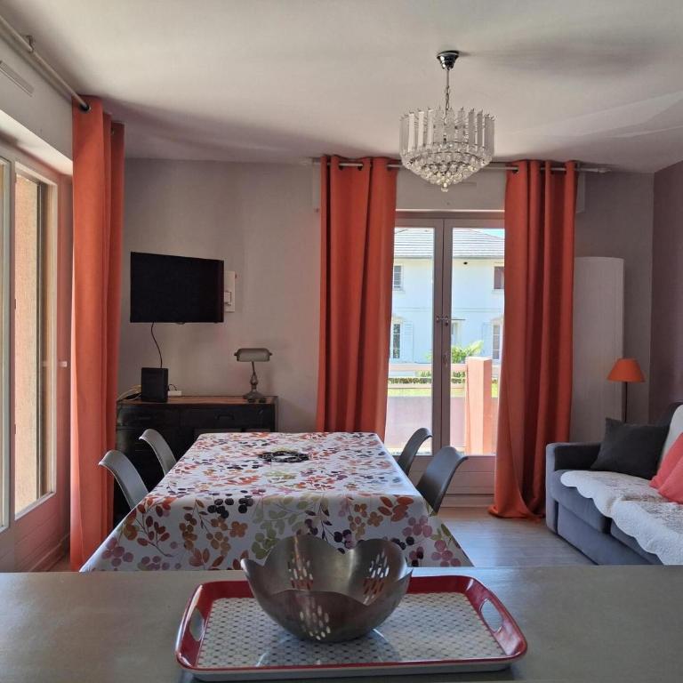 Résidence Le Saint Charles B - Appartement de standing à proximité des Thermes Chevalley ! MAE-6514 - Appartement - 5