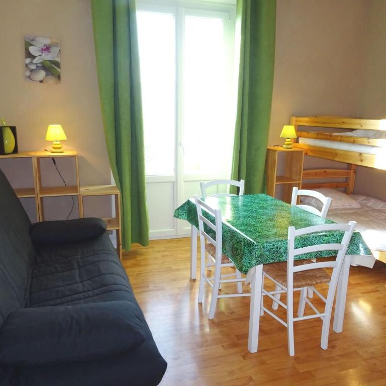 Residence Albion - Agréable petit studio offrant une belle vue dégagée ! MAE-7564 - Studio - 1