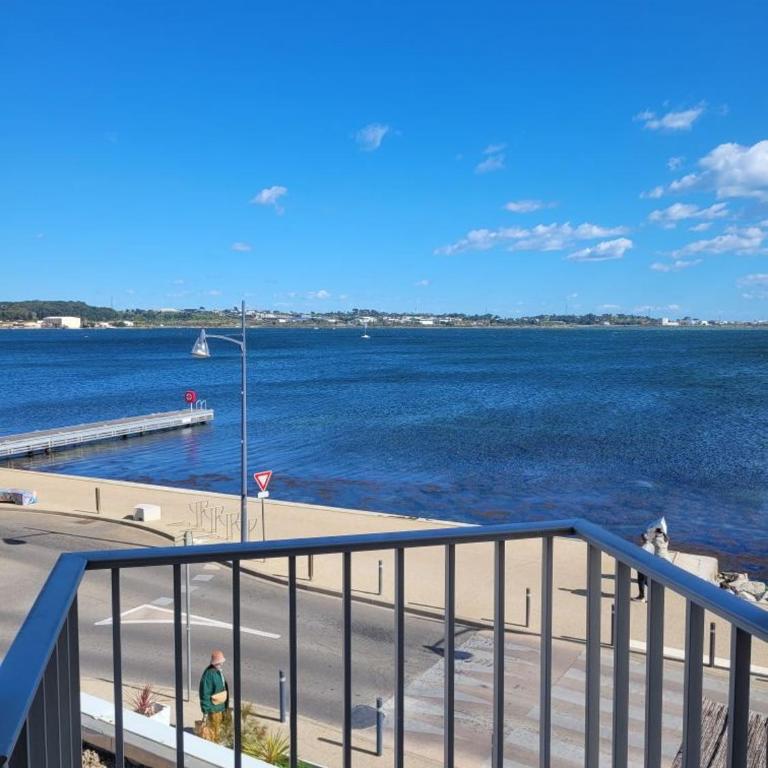 L'Ostréa, T2 rénové, vue sur l'étang, climatisation et parking privé - Appartement 1 Chambre - 15
