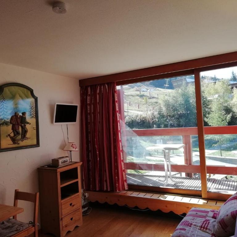 Résidence Les Charmettes - Agréable studio pour 2 personnes, idéalement situé, près des pistes et du centre commercial MAE-4304 - Studio - 1