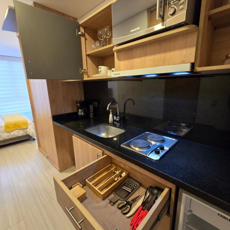 Oasis studio apartment in the heart of Chapinero - One-Bedroom Apartment - 3