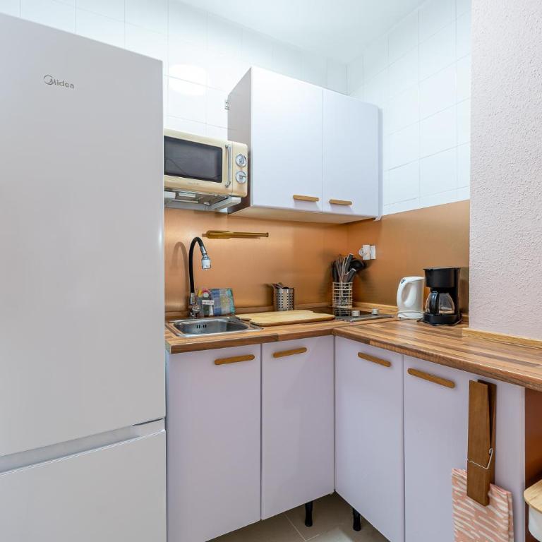 797 HOLIDAY RENTALS- Apartamento para 4 en el Velero - Apartamento - Planta baja - 17