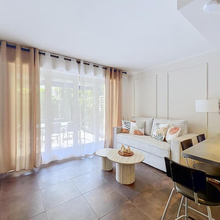 Le Riviera T2 Cour privée 5 min plage AC - Appartement 1 Chambre - 6