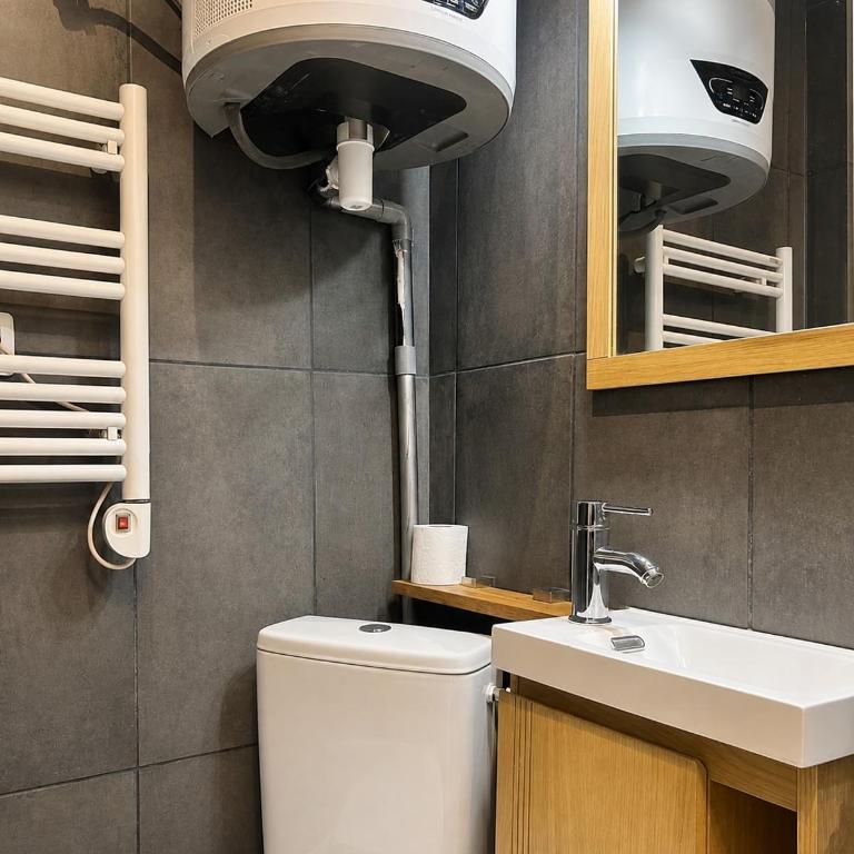 Central and Cozy Studio - Near the Arc de Triomphe - Appartement - 8