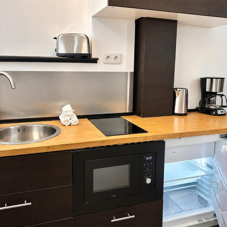 Central and Cozy Studio - Near the Arc de Triomphe - Appartement - 6