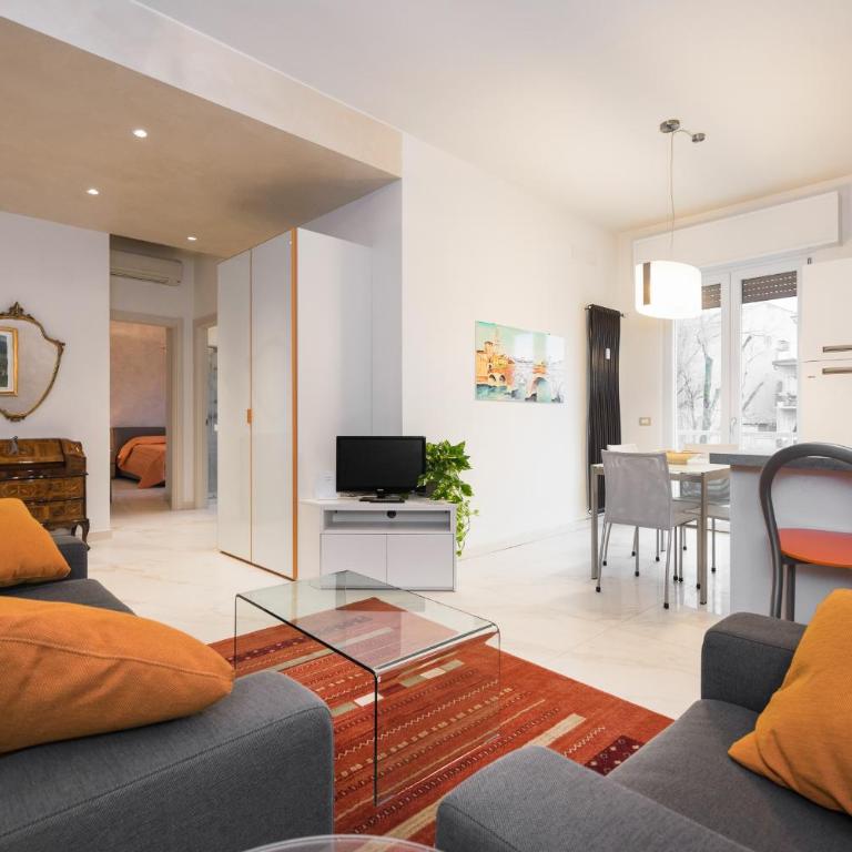 Dimore Verona - Two-Bedroom Apartment with Balcony - Dimora Valle 1 - Vicoletto Valle 3 - 9