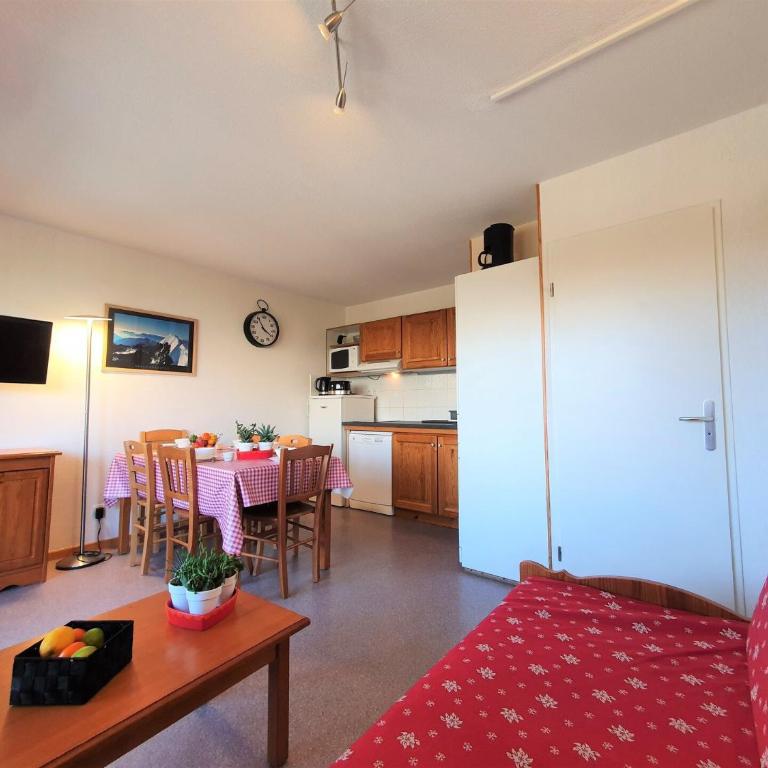 Résidence Les Chaumettes - 2 Pièces pour 6 Personnes MAE-8574 - Appartement - 4