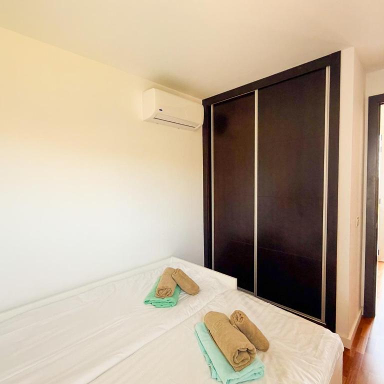 Green 9 the Dream Villa with pool and views by CanaryScape - Three-Bedroom Villa - 12