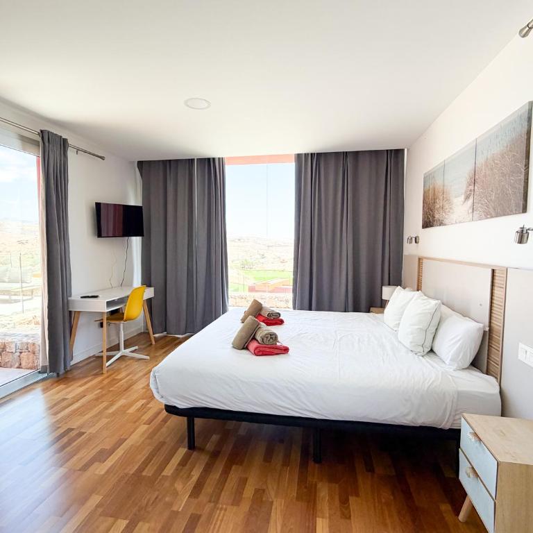 Green 9 the Dream Villa with pool and views by CanaryScape - Three-Bedroom Villa - 27