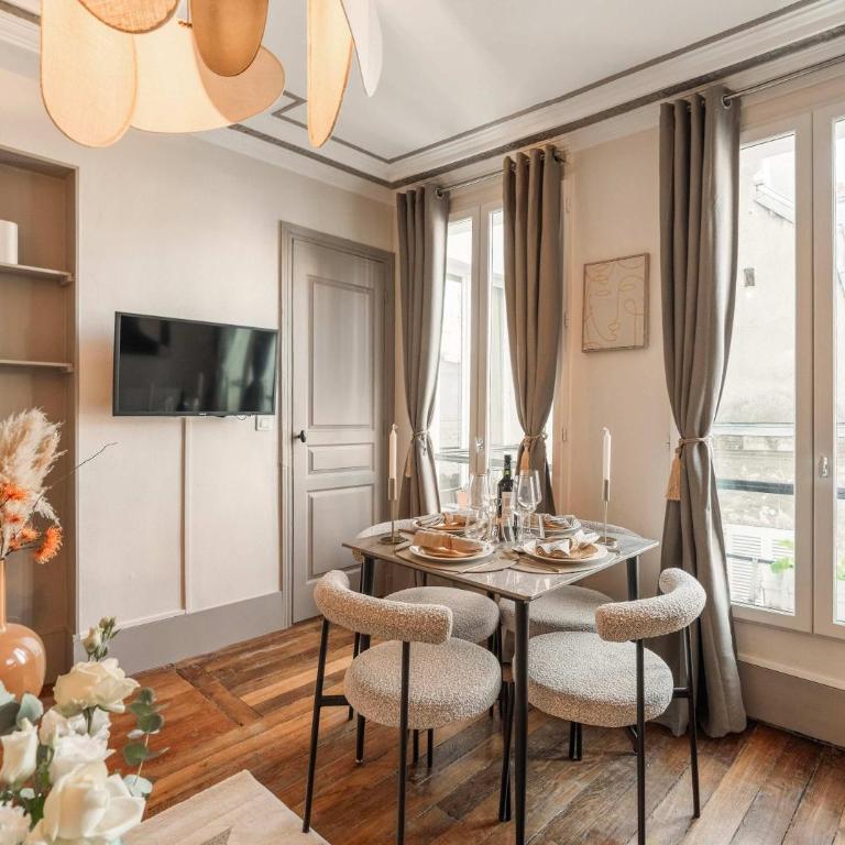 Renovated property near the Louvre - Appartement - 32