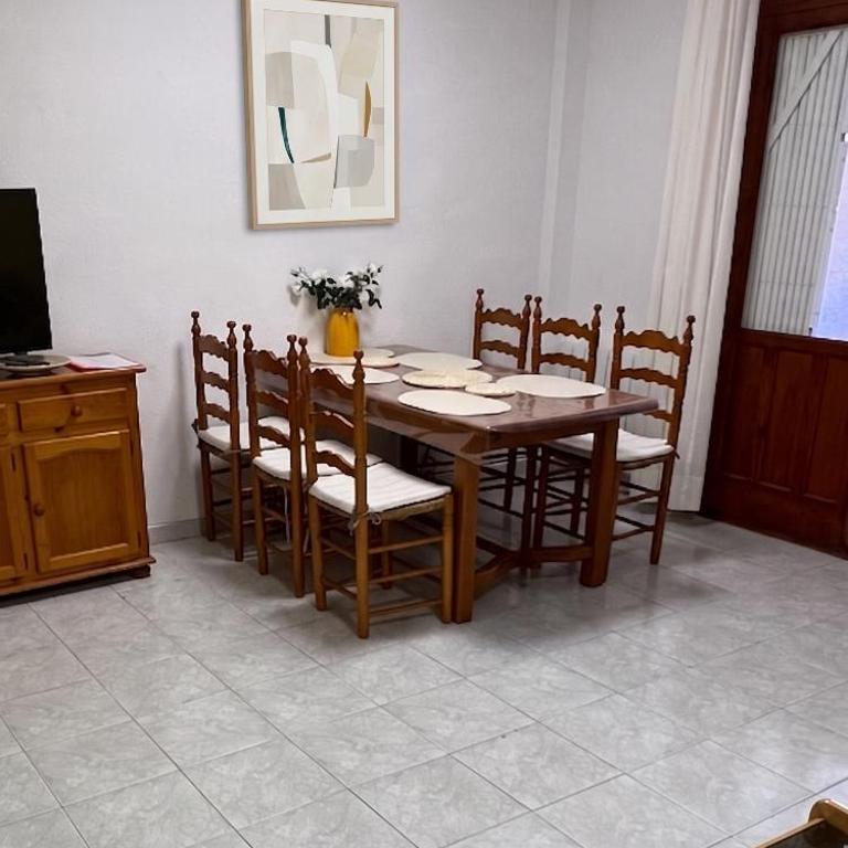 Private Garden Patio & Balcony 2-Bedroom Apartment - Apartment mit 2 Schlafzimmern - 1
