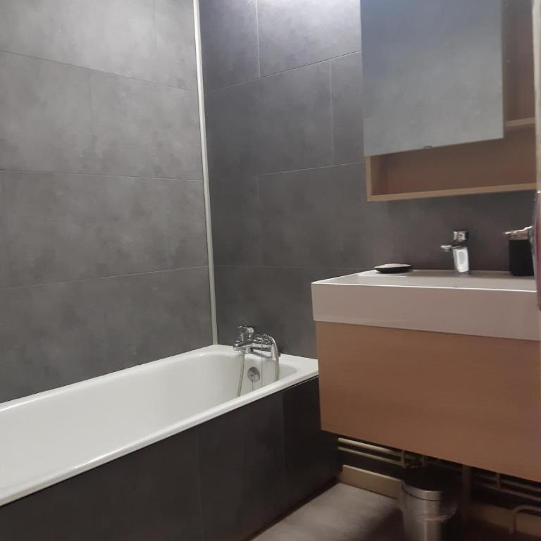 Studio chaleureux aux Glovettes - Appartement 2 Chambres - 36