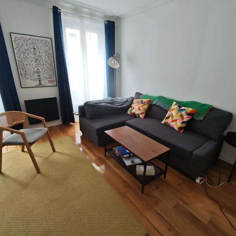 Paris 18 authentique et multiculturel - Two-Bedroom Apartment - 2
