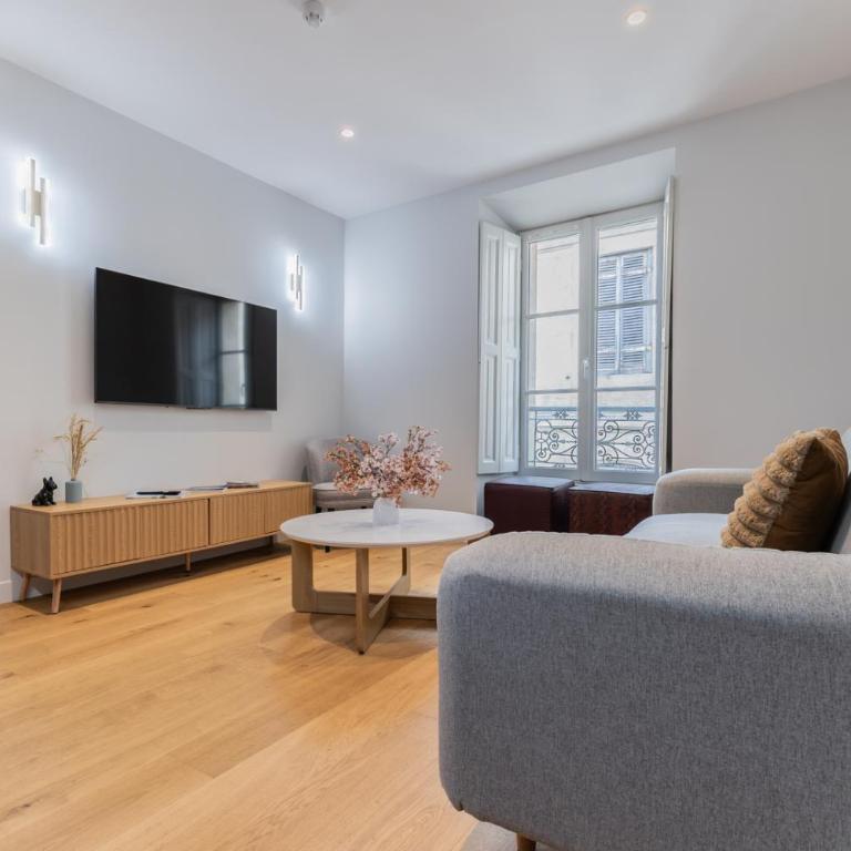 Luxury 3-bedroom apartment in hyper centre air con lift - Superior Apartment mit 3 Schlafzimmern - 1